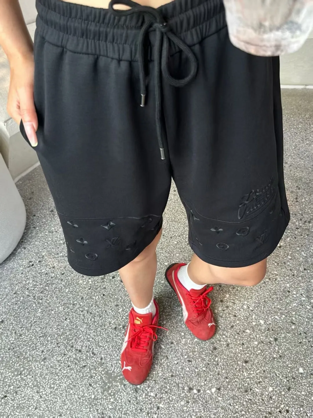 Louis Vuitton/Louis Vuitton hem dark pattern half-length presbyopic embroidered shorts